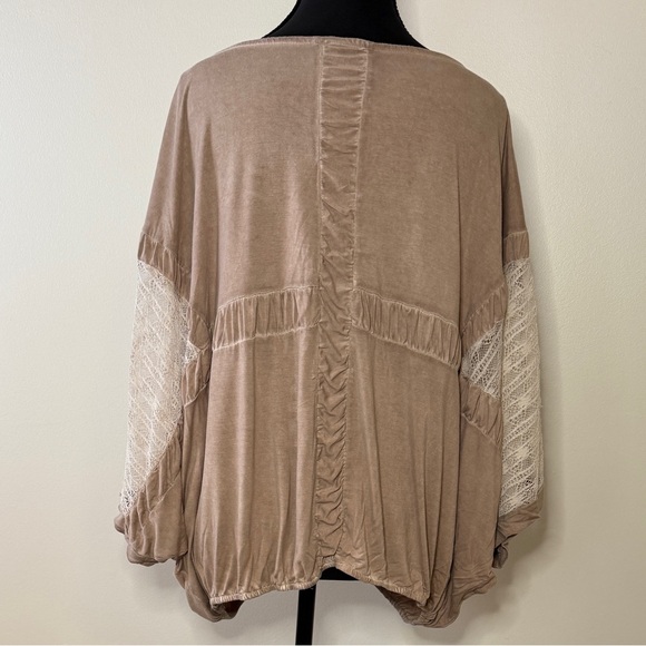 POL Soft Beige Blouse with Lace Details - Picture 5 of 6
